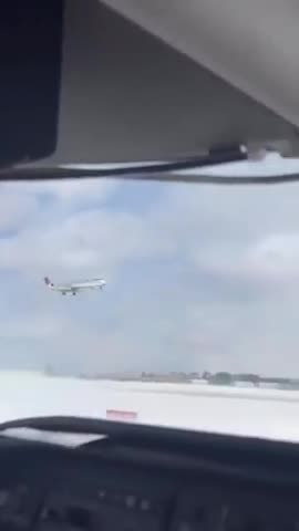 A clear visual of the Delta Airlines crash-landing at Toronto Pearson