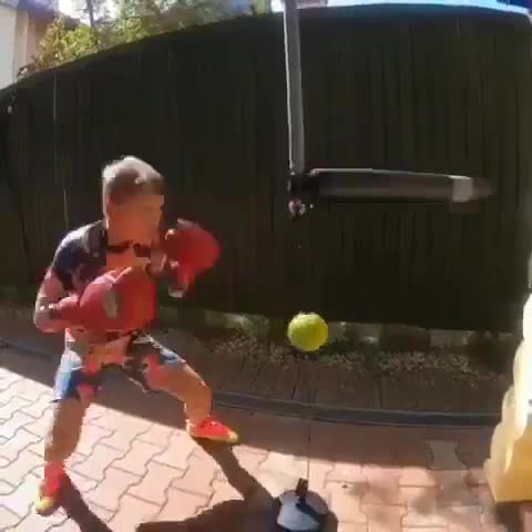 This kids boxing training.